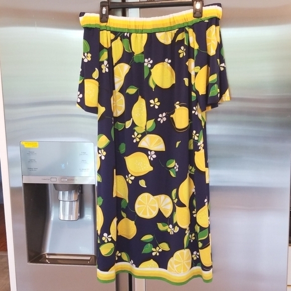 💕TRINA TURK Lemon-Print Off-Shoulder Shift Dress - Picture 6 of 8